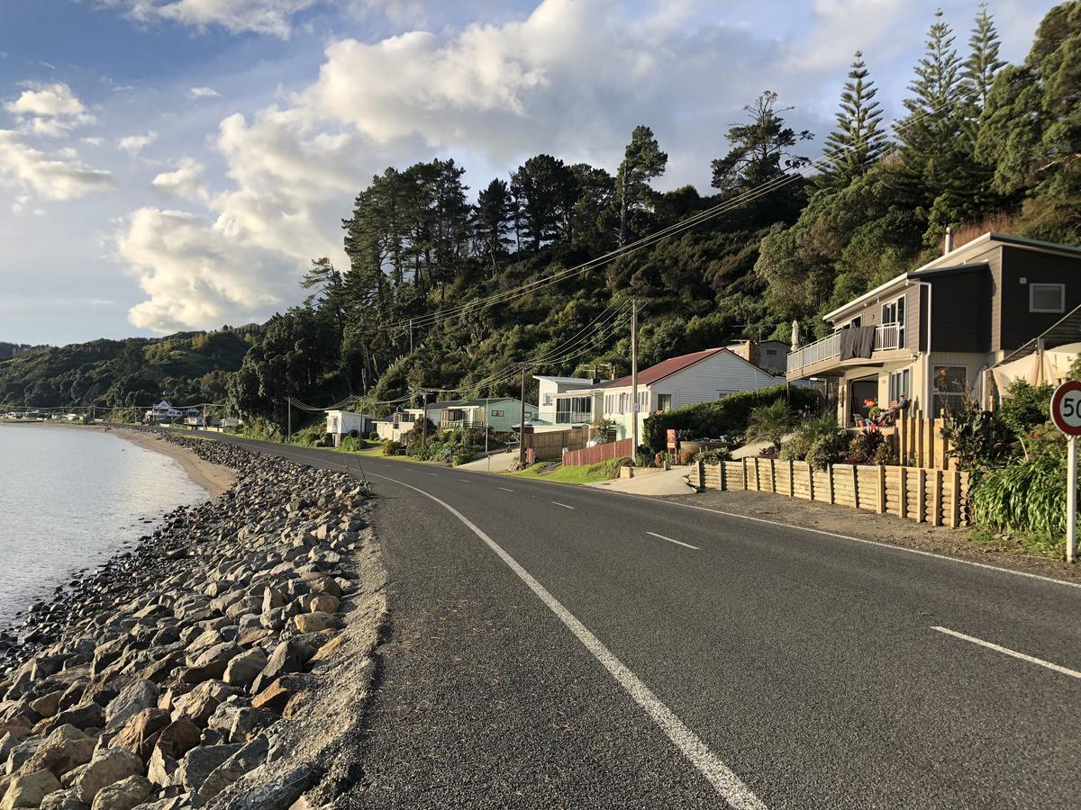 Te Mata Bay Seaviews Bed & Breakfast Tapu ภายนอก รูปภาพ